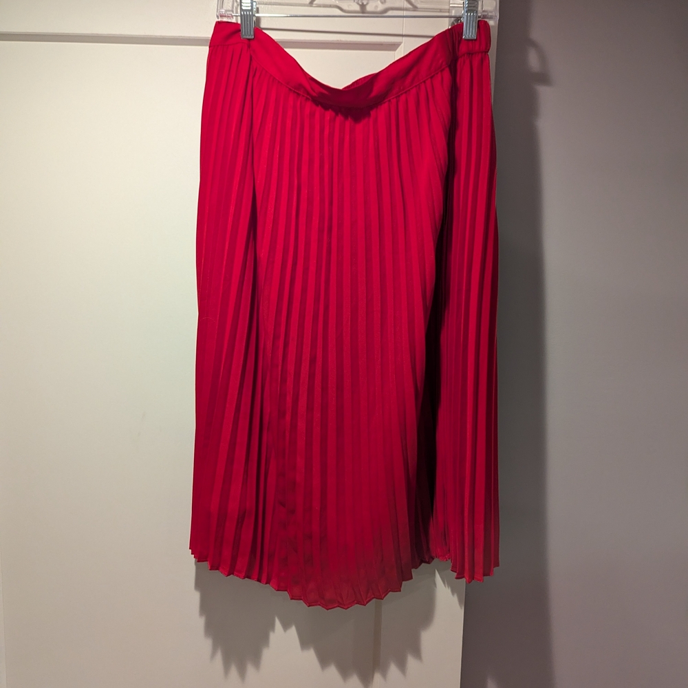 Elegant Red Pleated Skirt
